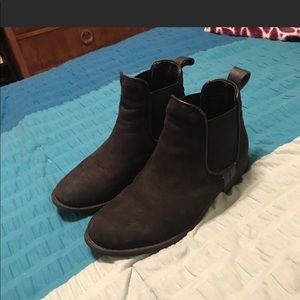 Steve Madden boots
